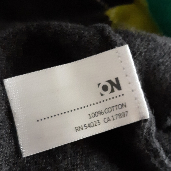 Old Navy Argyle Sweater XL - Picture 4 of 5